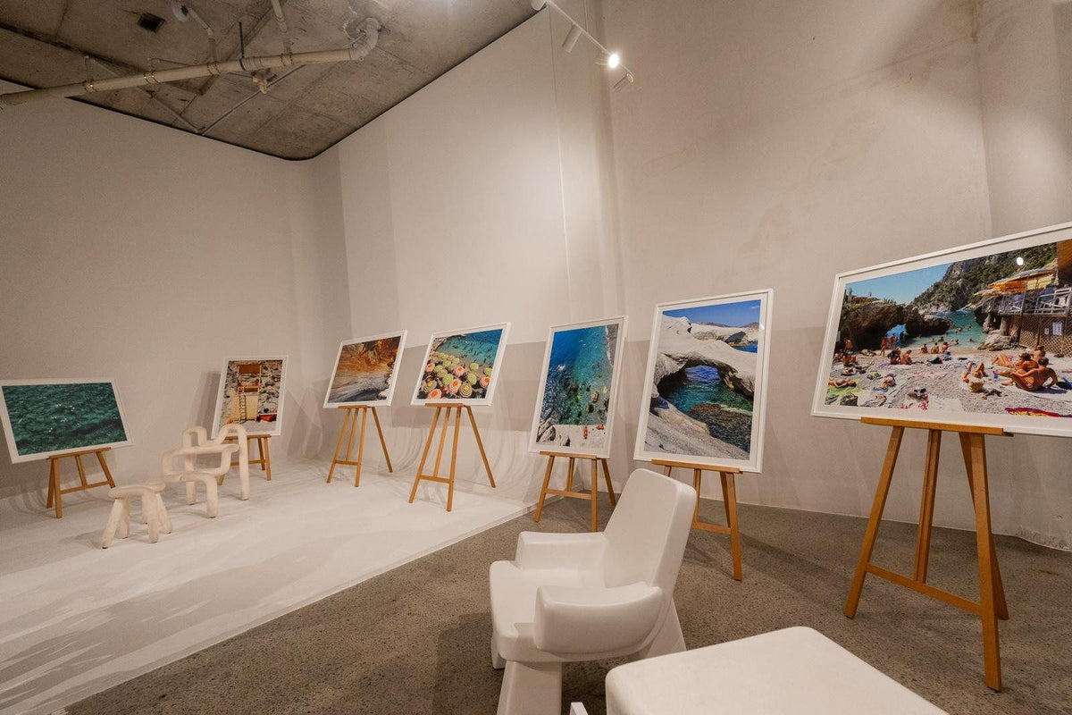 exhibition easels